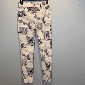 Juniors jeans, size 0